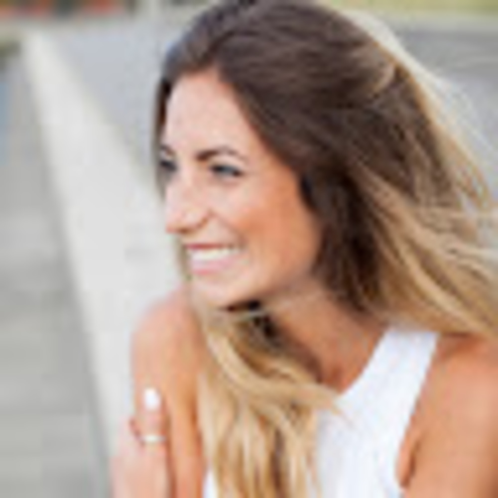 Meet your Posher, Alexia